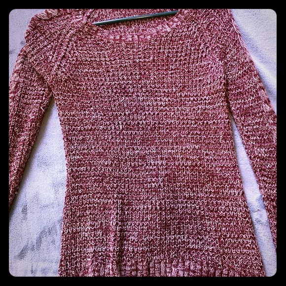 Red and white sweater!! Super cute! - Picture 1 of 2